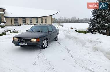 Седан Audi 100 1988 в Львові