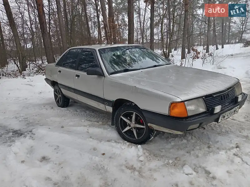 Audi 100 1987 VIN WAUZZZ44ZHN126267 фото оголошення 11 з 39