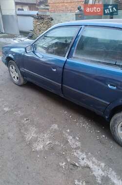 Седан Audi 100 1992 в Ужгороде