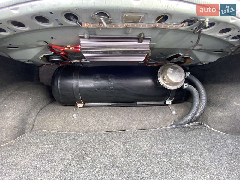 Седан Audi 100 1993 в Березному