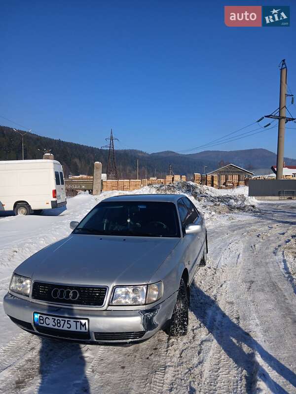 Седан Audi 100 1992 в Сколе