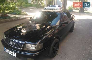 Седан Audi 100 1993 в Дніпрі