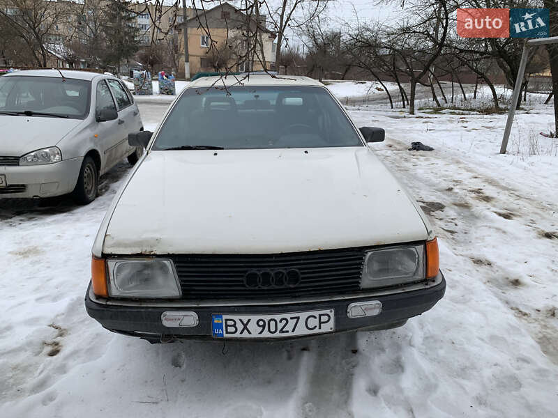 Седан Audi 100 1987 в Каменец-Подольском