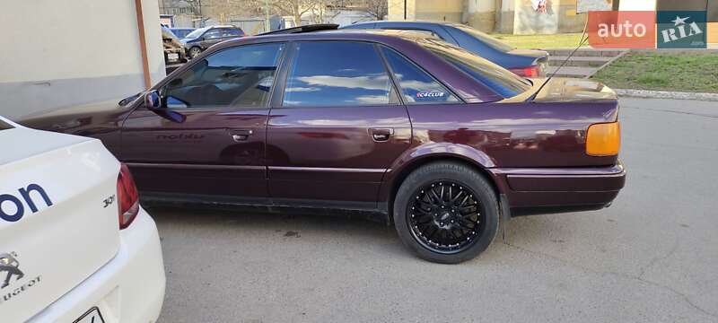 Седан Audi 100 1991 в Виннице