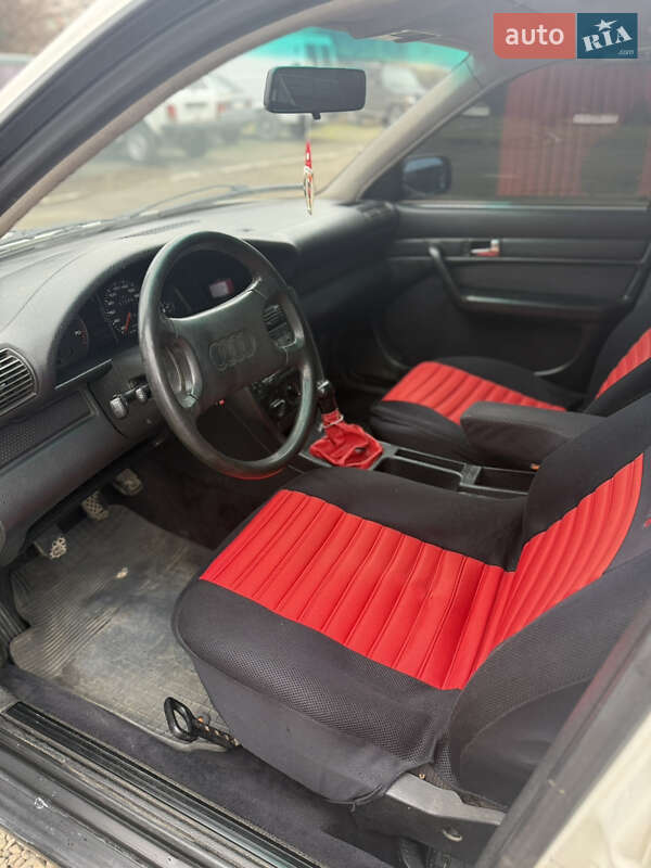 Седан Audi 100 1992 в Тячеве