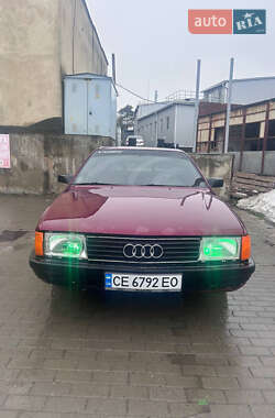 Седан Audi 100 1988 в Черновцах