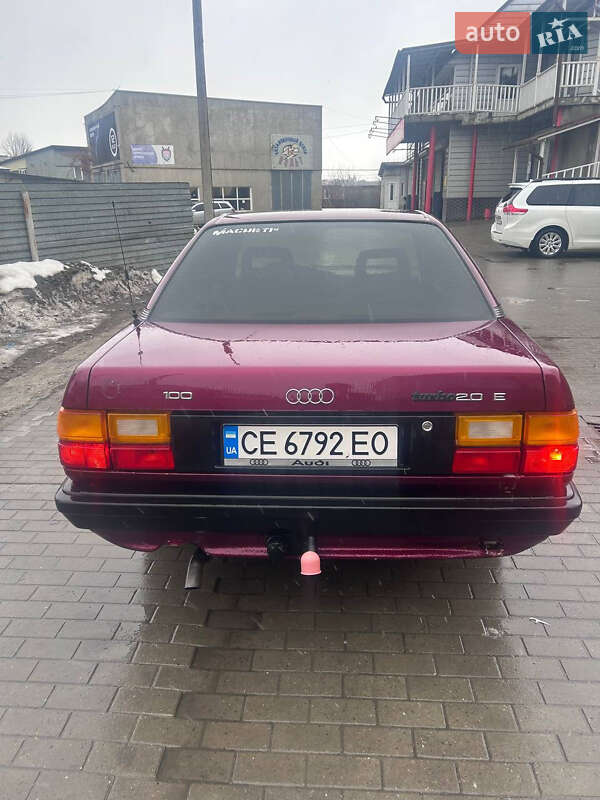 Седан Audi 100 1988 в Черновцах