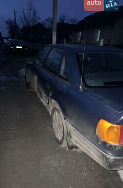 Седан Audi 100 1992 в Кельменцах