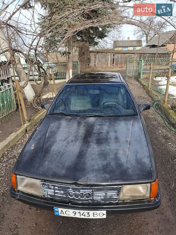 Седан Audi 100 1988 в Иваничах