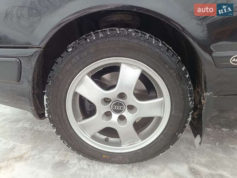 Седан Audi 100 1993 в Ромнах фото 11 Седан Audi 100 1993 в Ромнах