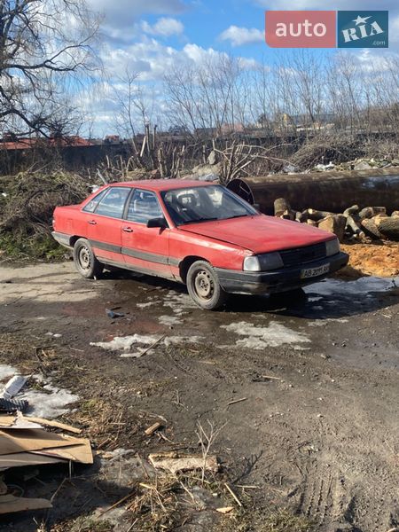 Седан Audi 100 1984 в Виннице