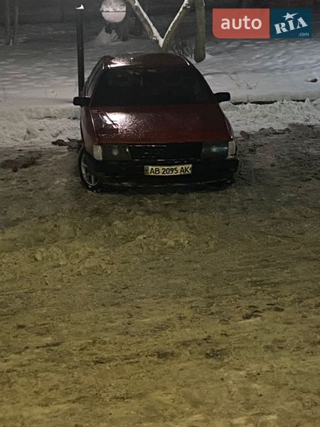Седан Audi 100 1984 в Виннице