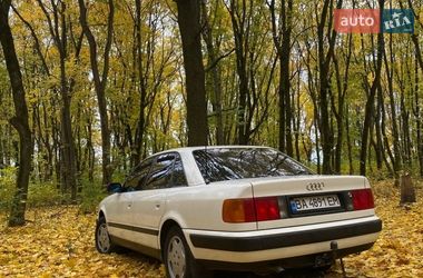 Седан Audi 100 1991 в Яготине