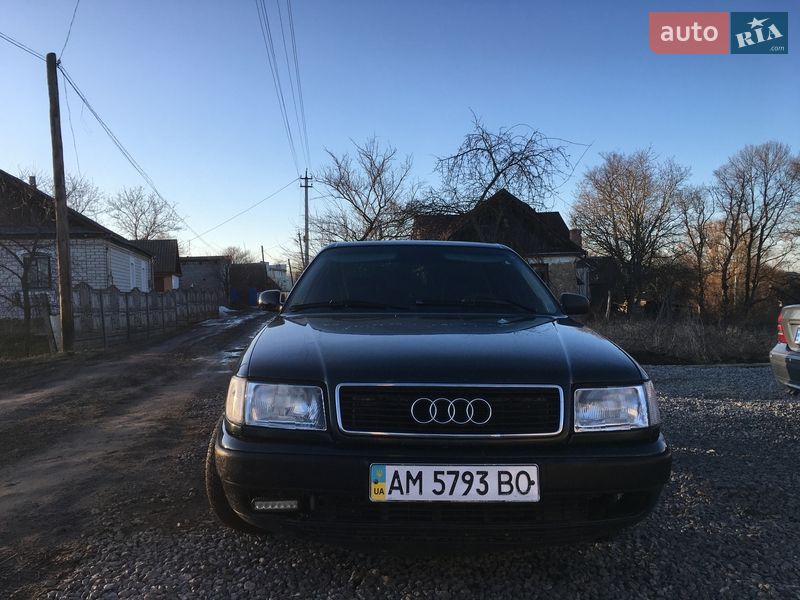 Седан Audi 100 1993 в Любаре