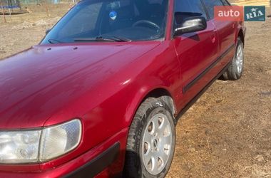 Седан Audi 100 1993 в Сарнах