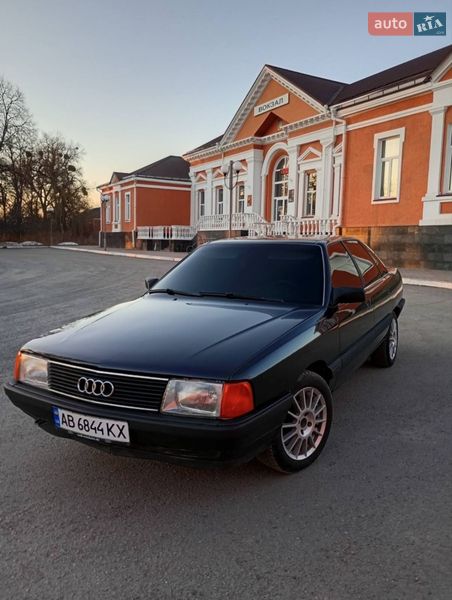 Audi 100, фото з оголошення