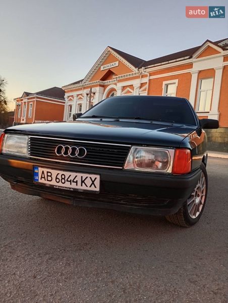 Седан Audi 100 1990 в Хмільнику