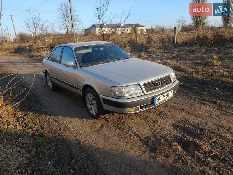 Седан Audi 100 1991 в Львові