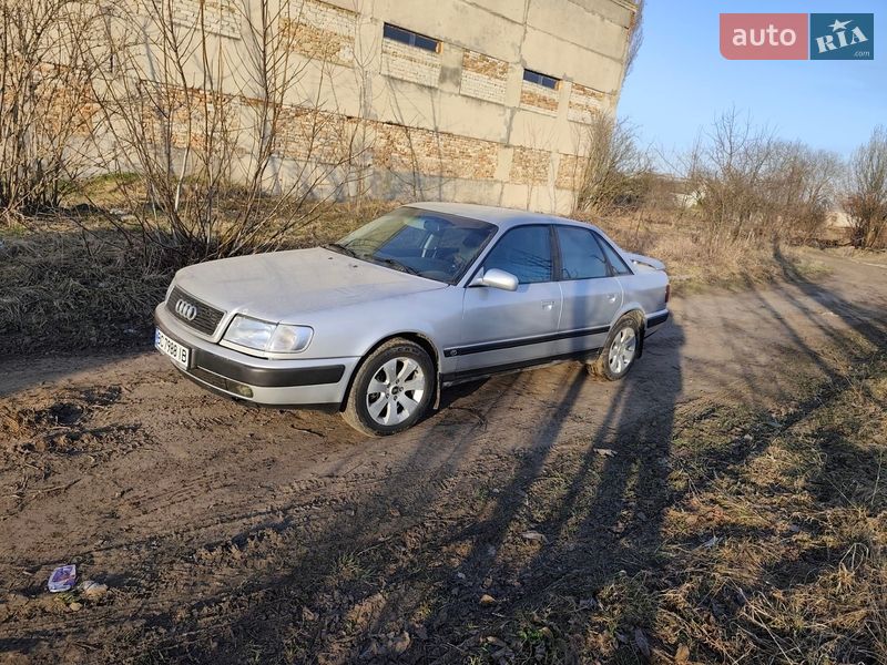 Седан Audi 100 1991 в Львові