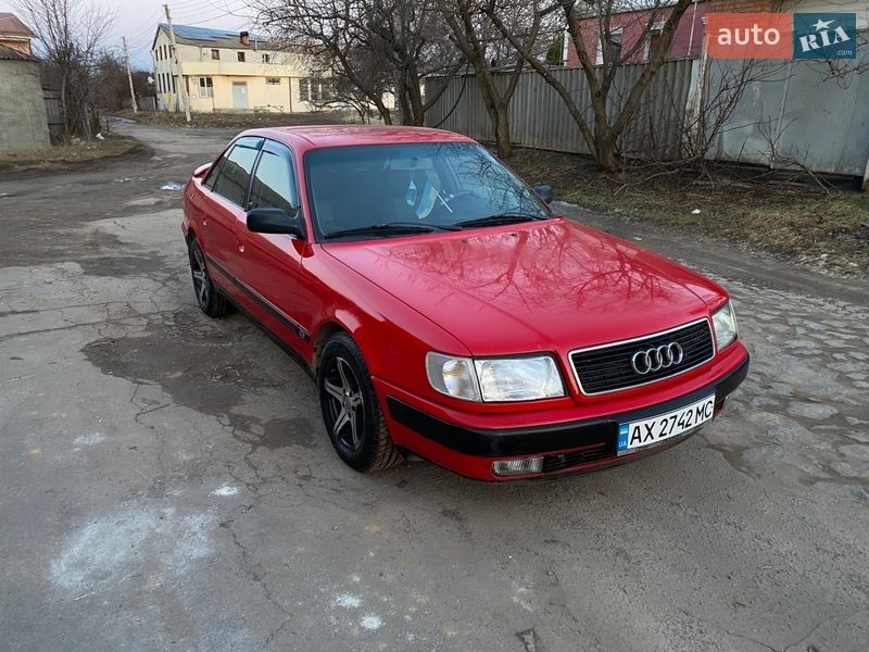 Седан Audi 100 1993 в Харькове