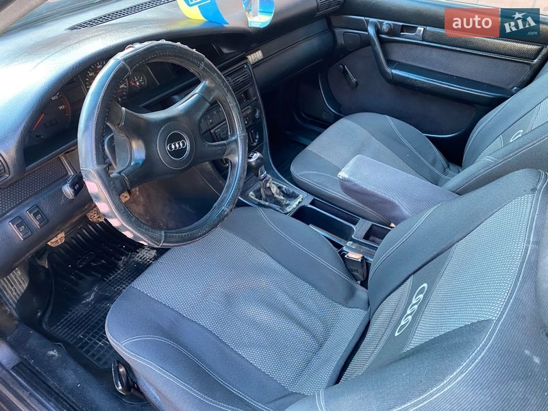 Седан Audi 100 1993 в Харькове