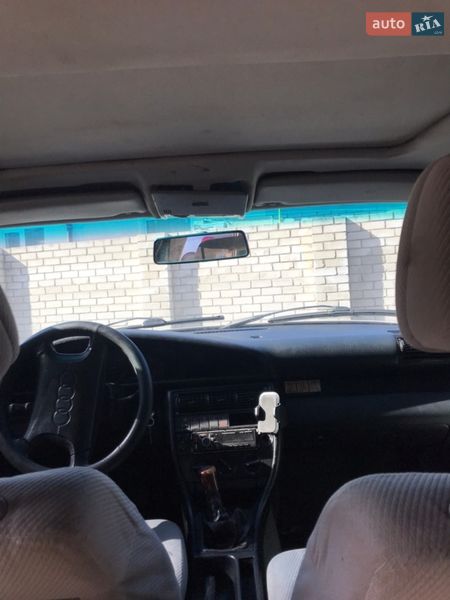 Седан Audi 100 1993 в Черкасах