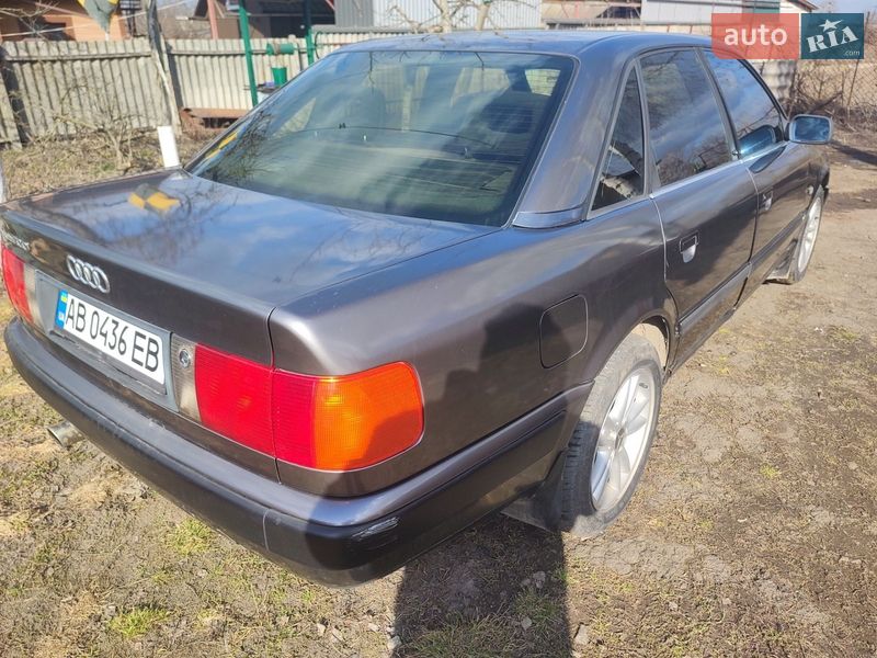 Седан Audi 100 1991 в Ильинцах