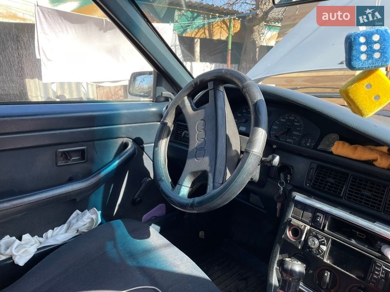 Седан Audi 100 1989 в Ровно