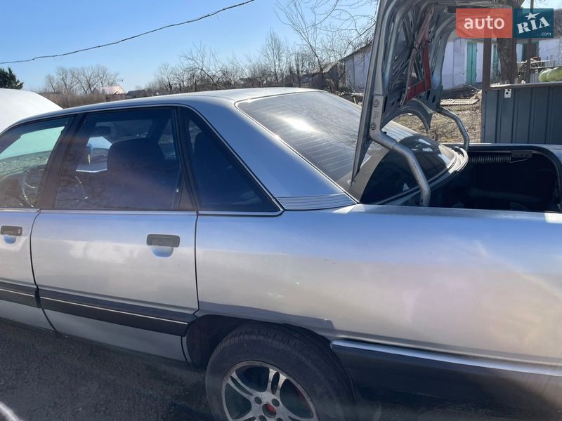 Седан Audi 100 1989 в Ровно