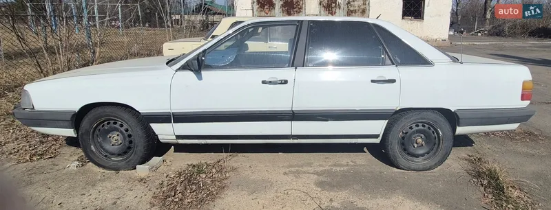 Audi 100 1984