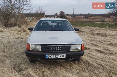 Седан Audi 100 1983 в Ровно