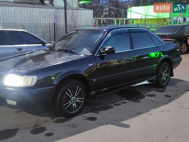 Audi 100 1991 Audi 100 1991