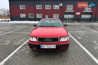 Седан Audi 100 1992 в Дубні