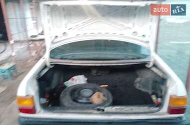 Седан Audi 100 1986 в Первомайську