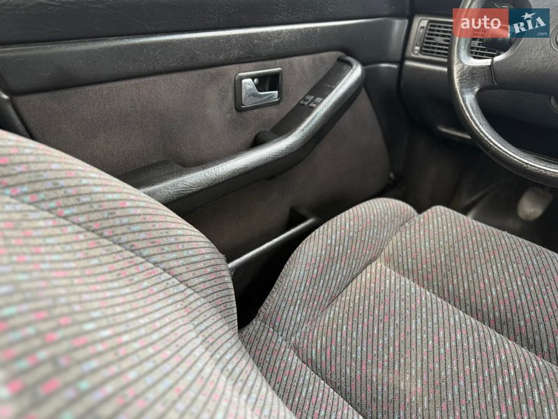 Универсал Audi 100 1989 в Ровно