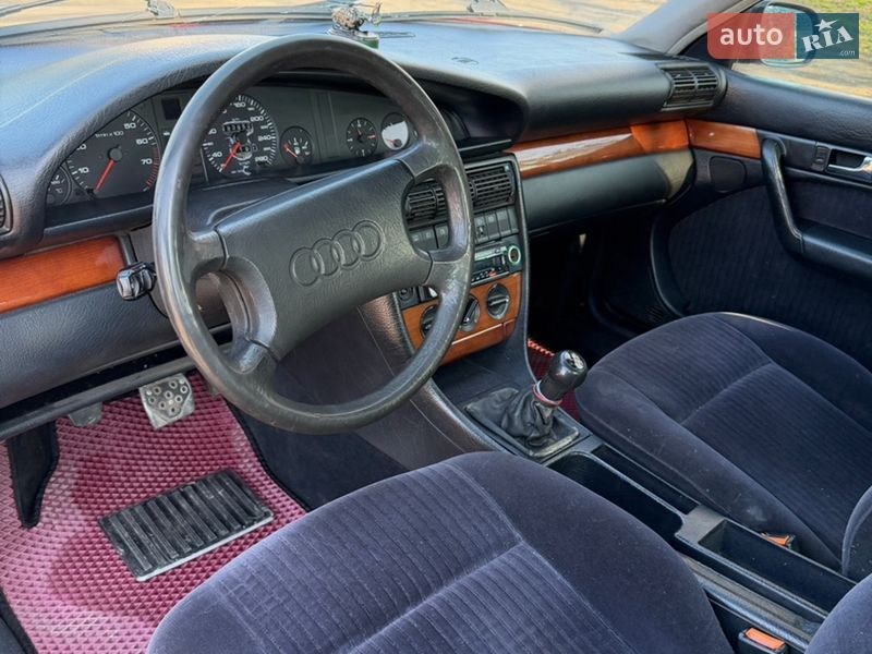 Седан Audi 100 1994 в Днепре