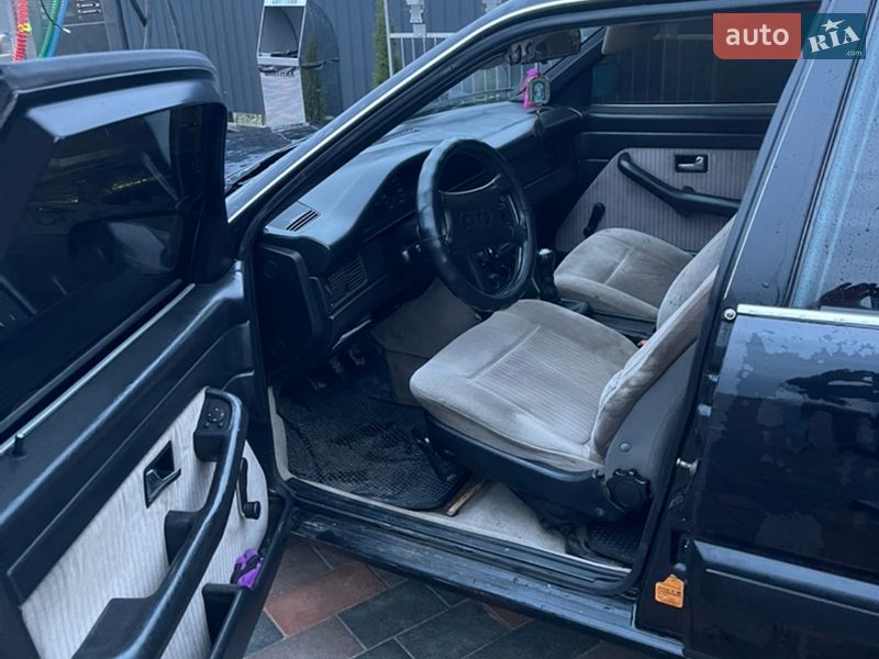 Седан Audi 100 1989 в Долине фото 4 Седан Audi 100 1989 в Долине