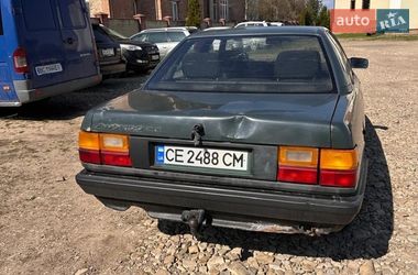 Седан Audi 100 1985 в Самборе
