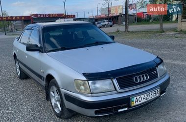 Седан Audi 100 1992 в Виноградові