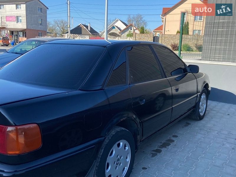 Седан Audi 100 1992 в Виннице