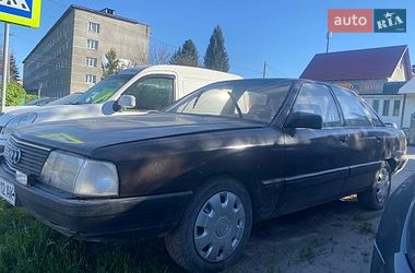 Седан Audi 100 1986 в Кременце