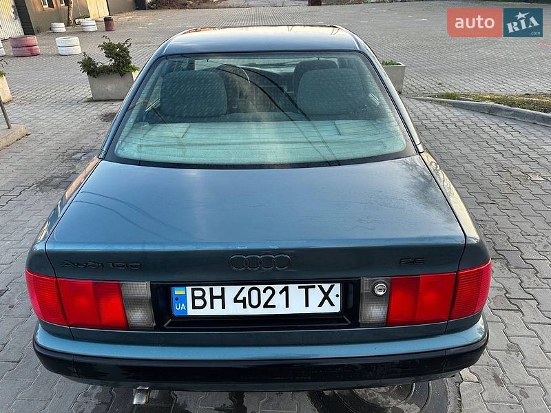 Седан Audi 100 1991 в Одессе