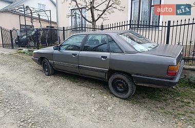 Седан Audi 100 1990 в Черновцах