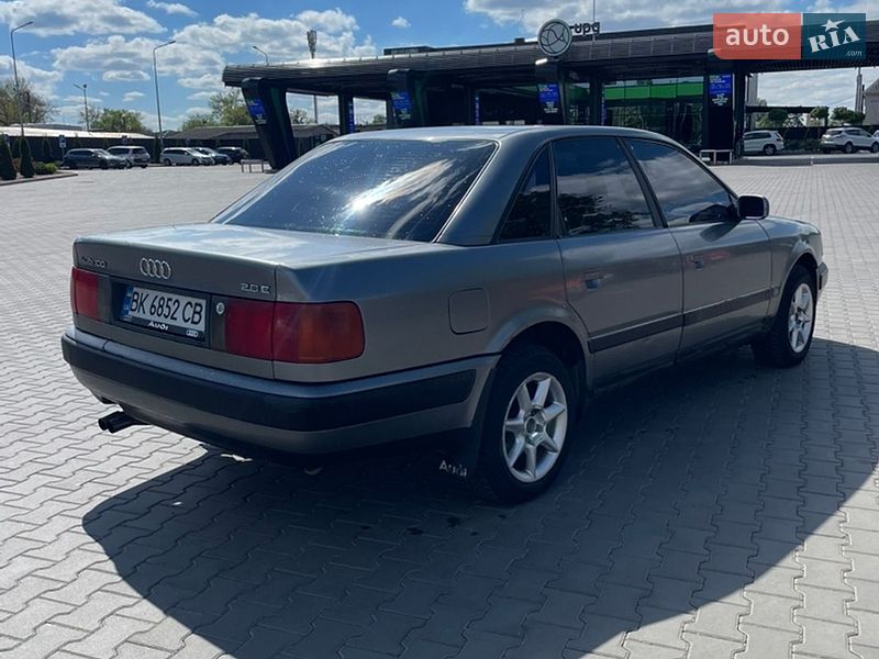 Седан Audi 100 1992 в Луцьку