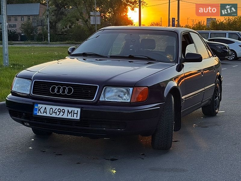 Седан Audi 100 1994 в Киеве