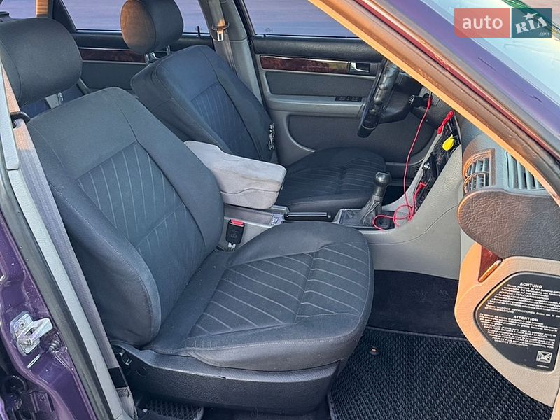 Седан Audi 100 1994 в Киеве
