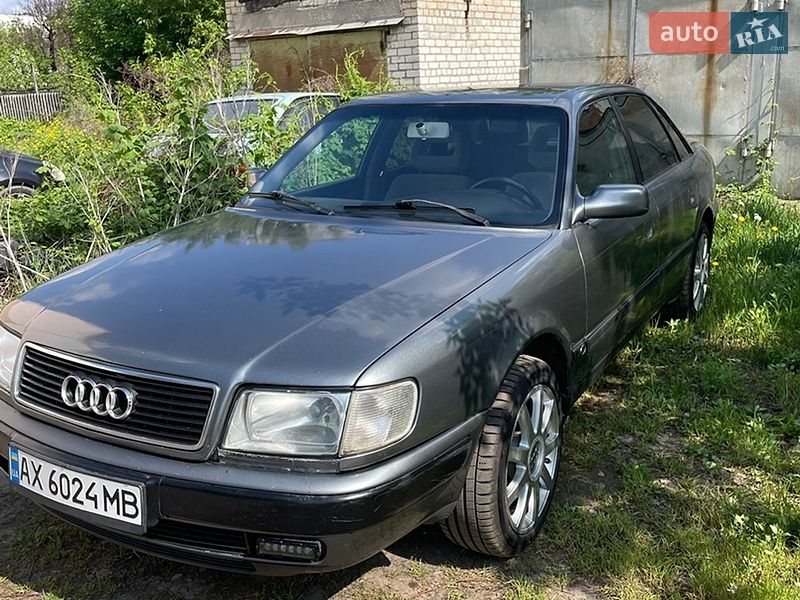 Седан Audi 100 1992 в Харькове