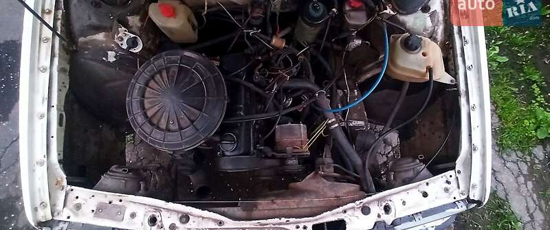 Audi 100 1984