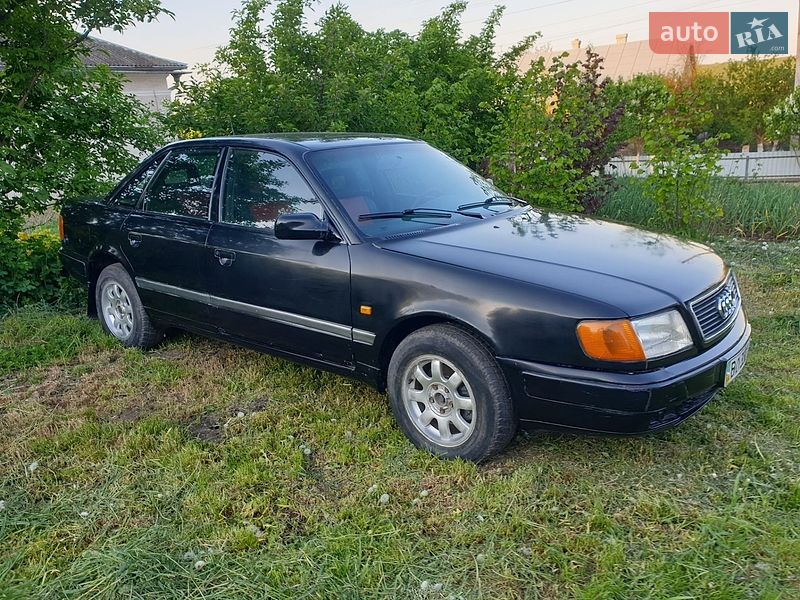 Седан Audi 100 1991 в Підволочиську