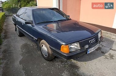 Седан Audi 100 1990 в Чорткове